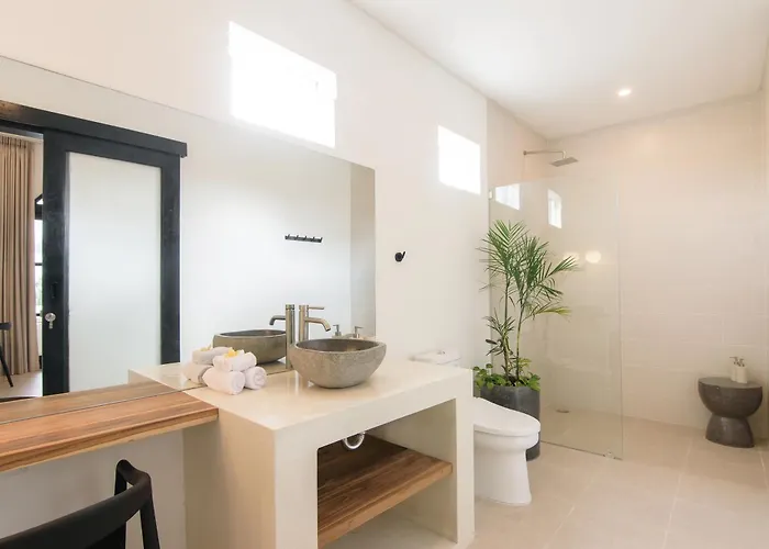 Rato Bali- 3br In Pererenan Villa *